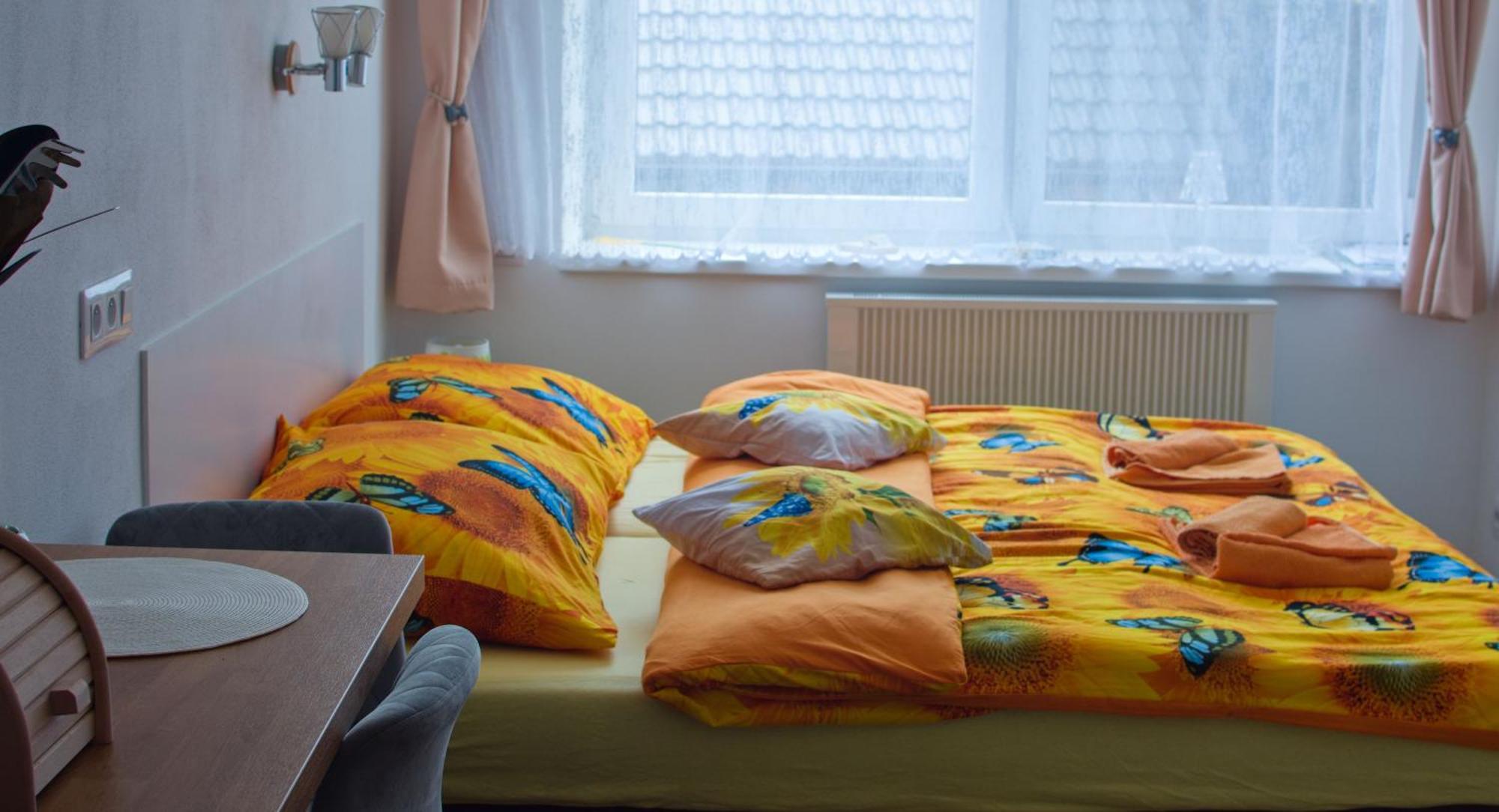 U Dvou Slunecnic Apartment Cerne Udoli